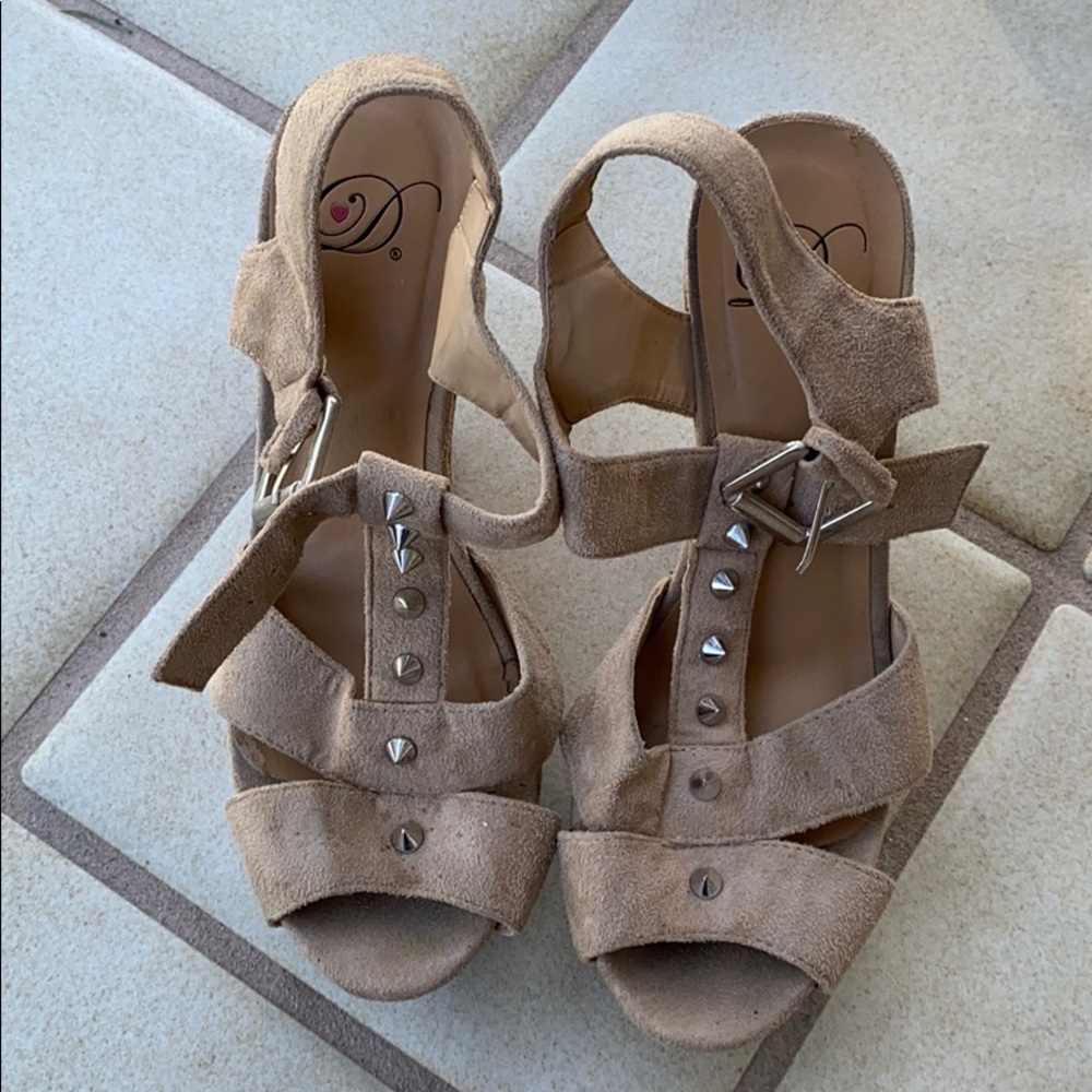 Platform heels